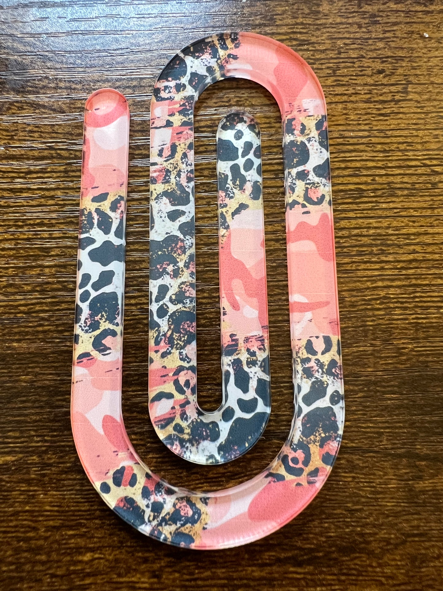 Black/Pink Leopard Jumbo Paperclip