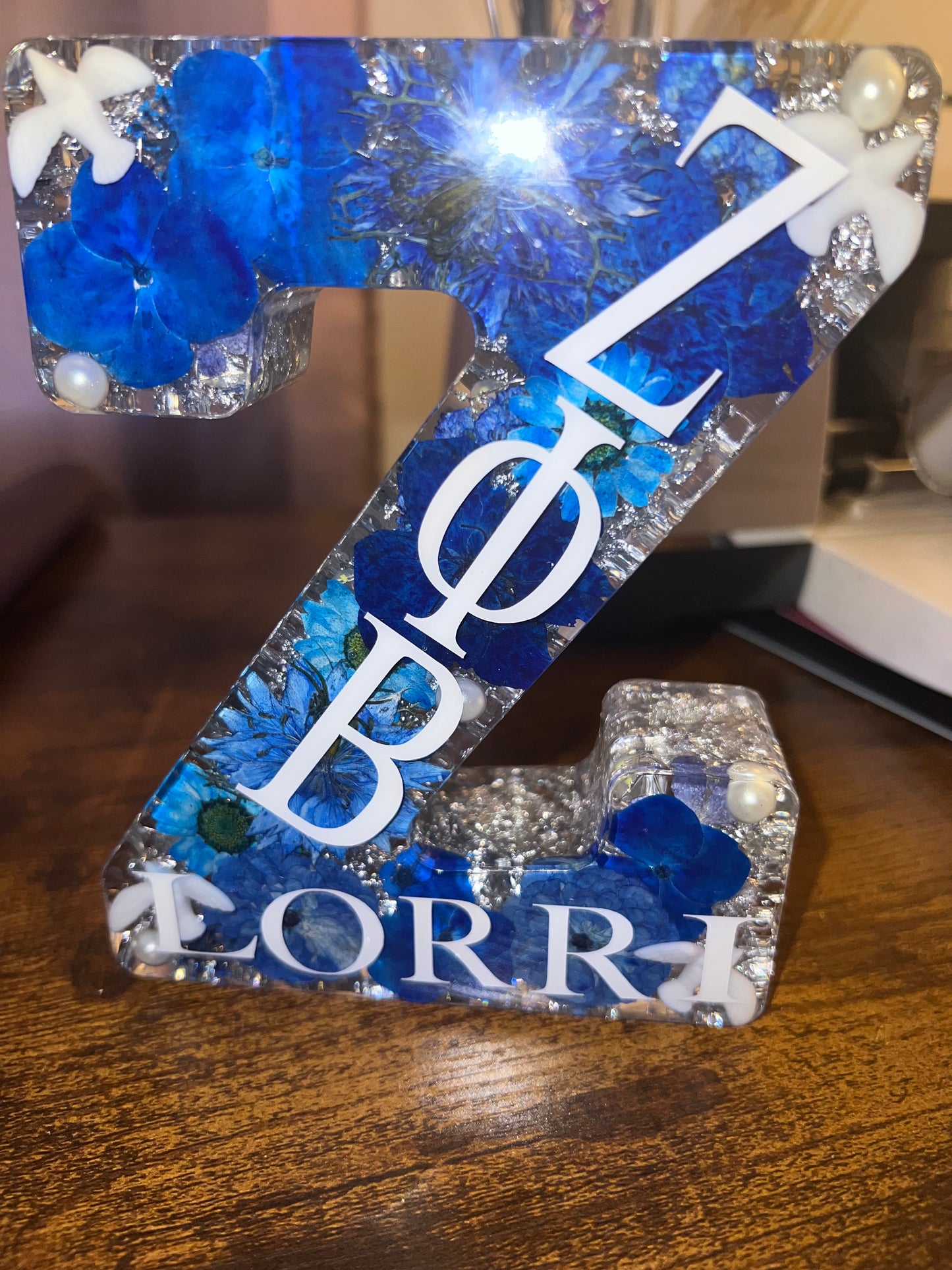 Resin Letter Class w/Ros!!✨🎨 Saturday, October 25th and Sunday October 26th @3pm EST